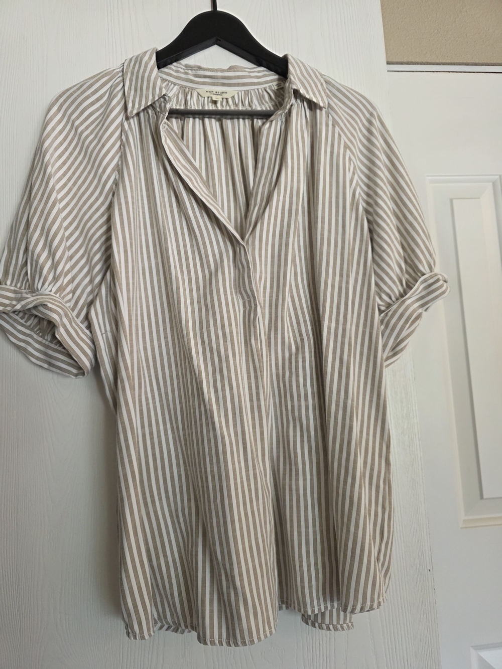 Max Studio Beige and White Striped Casual Blouse - Size XL